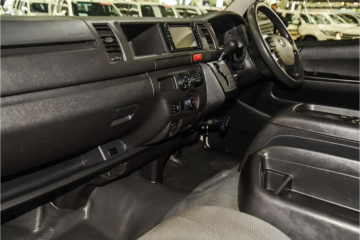 2017 Toyota Hiace Commuter KDH223R