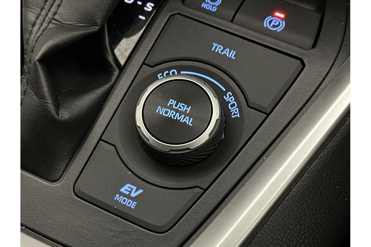 2020 Toyota RAV4 GX AXAH54R