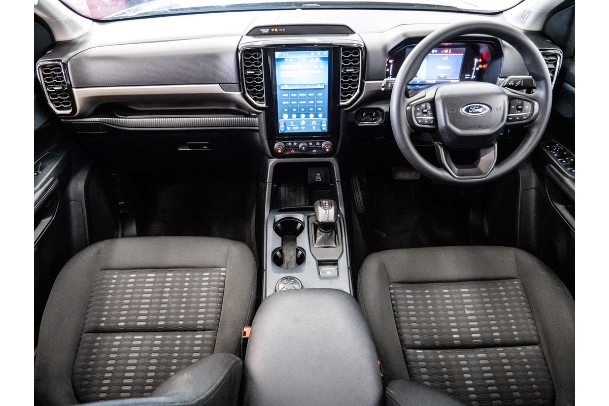 2024 Ford Everest Ambiente