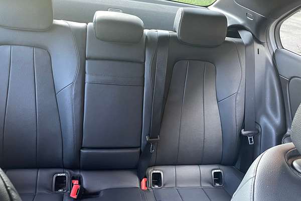 2019 Mercedes-Benz A-Class A200 V177