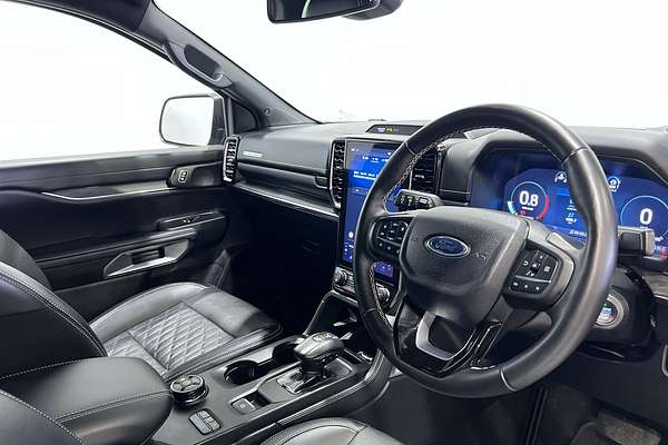 2024 Ford Everest Platinum