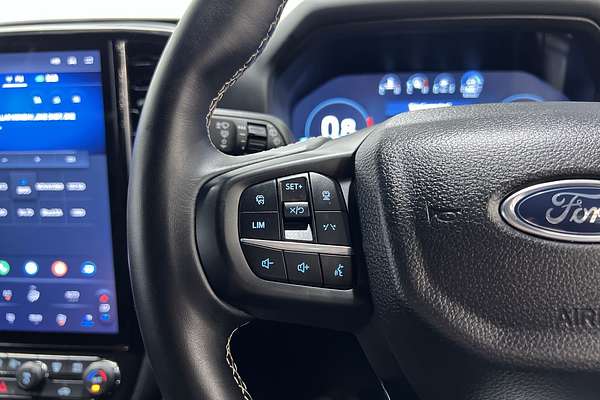 2024 Ford Everest Platinum