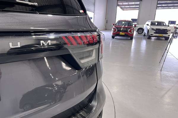 2024 Ford Everest Platinum