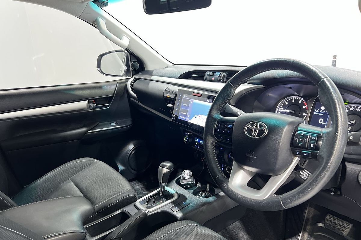2022 Toyota Hilux SR5 GUN126R 4X4