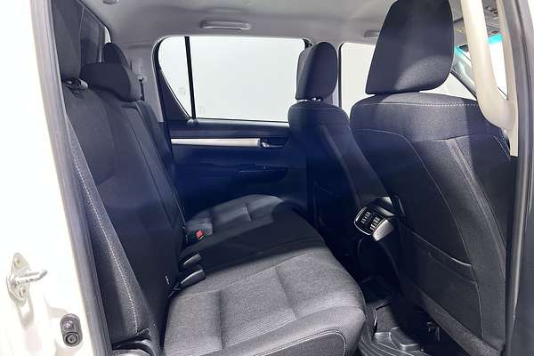 2022 Toyota Hilux SR5 GUN126R 4X4