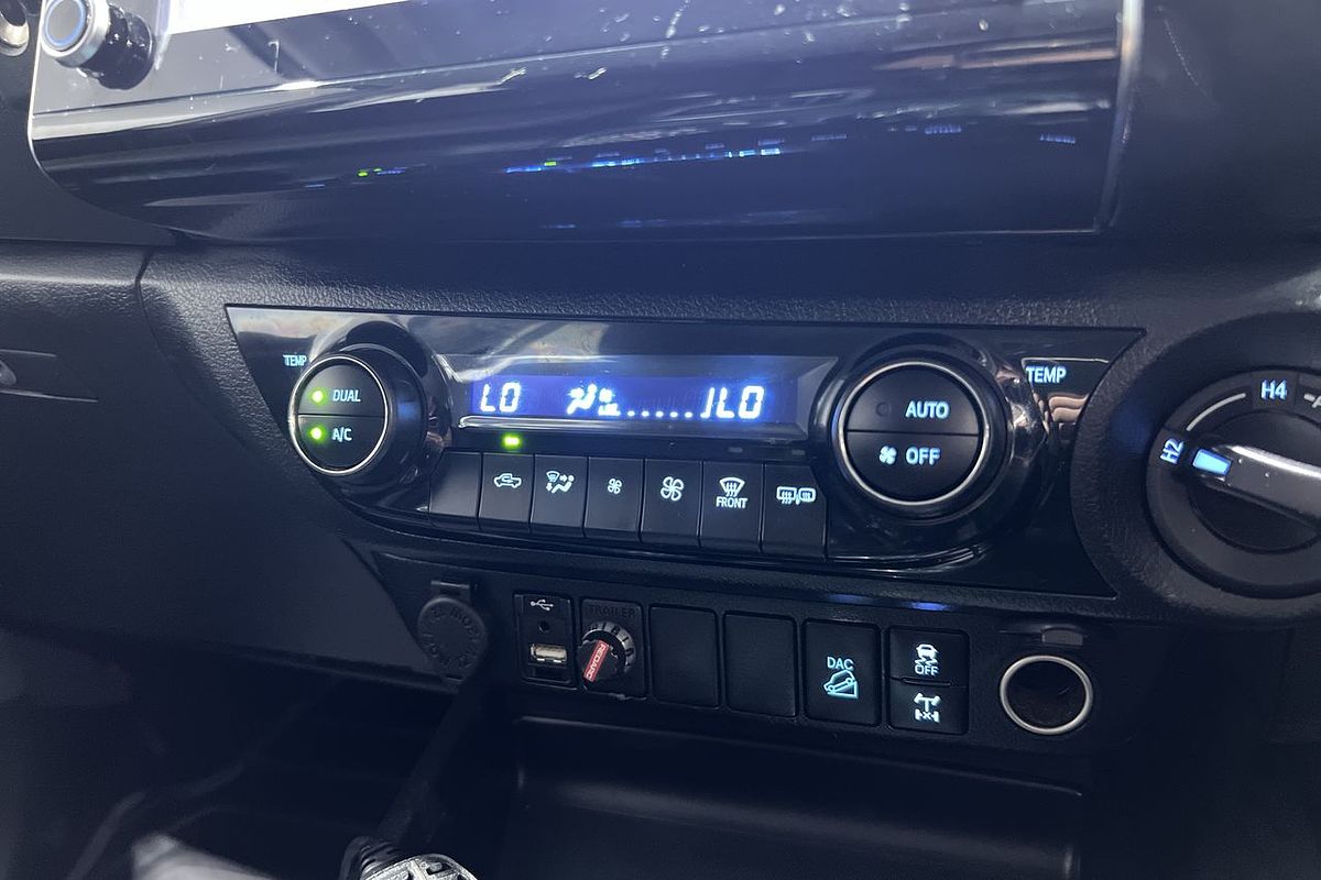 2022 Toyota Hilux SR5 GUN126R 4X4