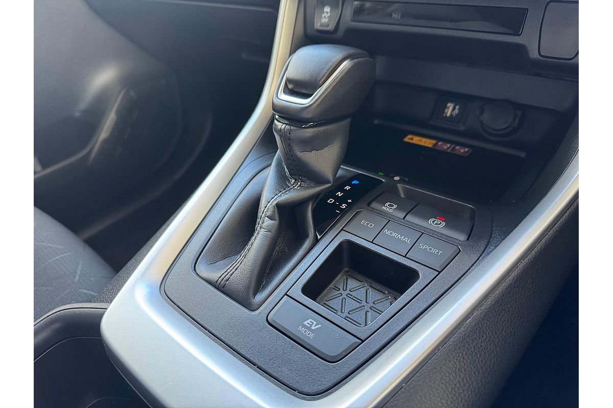 2024 Toyota RAV4 GXL AXAH52R