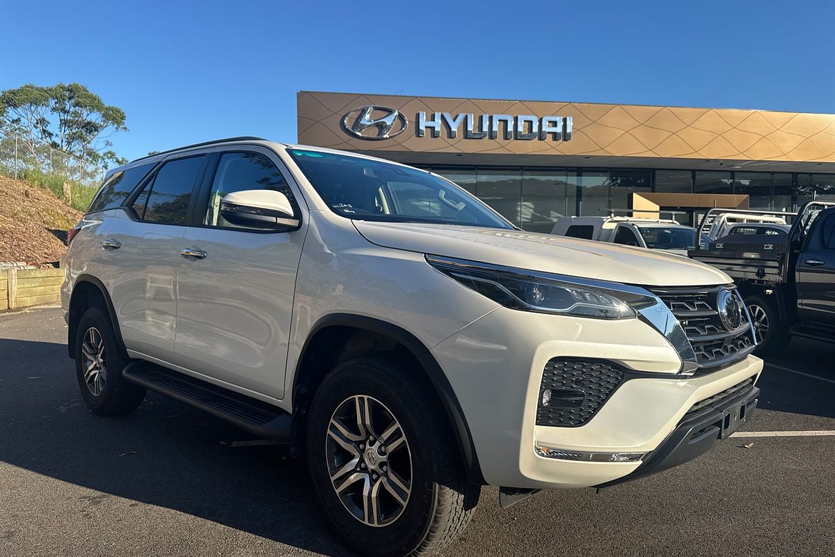 2024 Toyota Fortuner GXL GUN156R