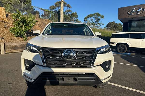 2024 Toyota Fortuner GXL GUN156R