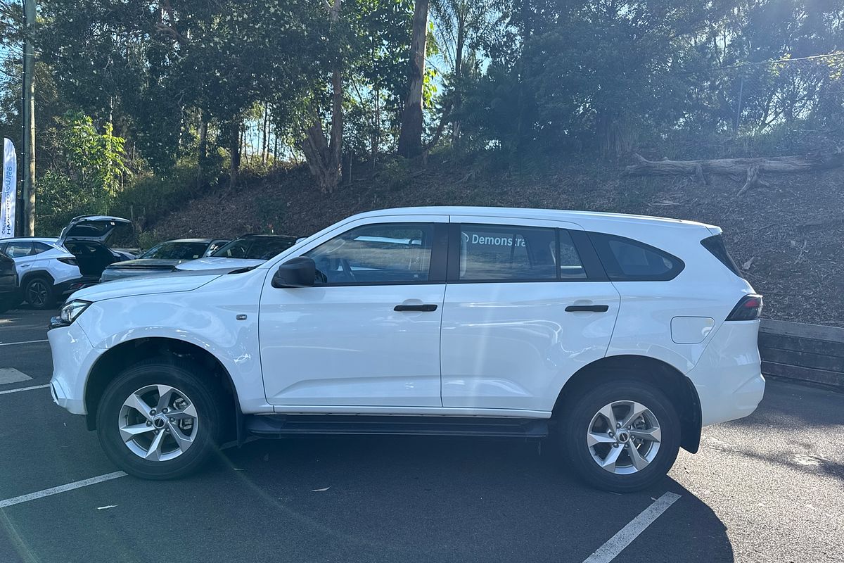 2023 Isuzu MU-X LS-M