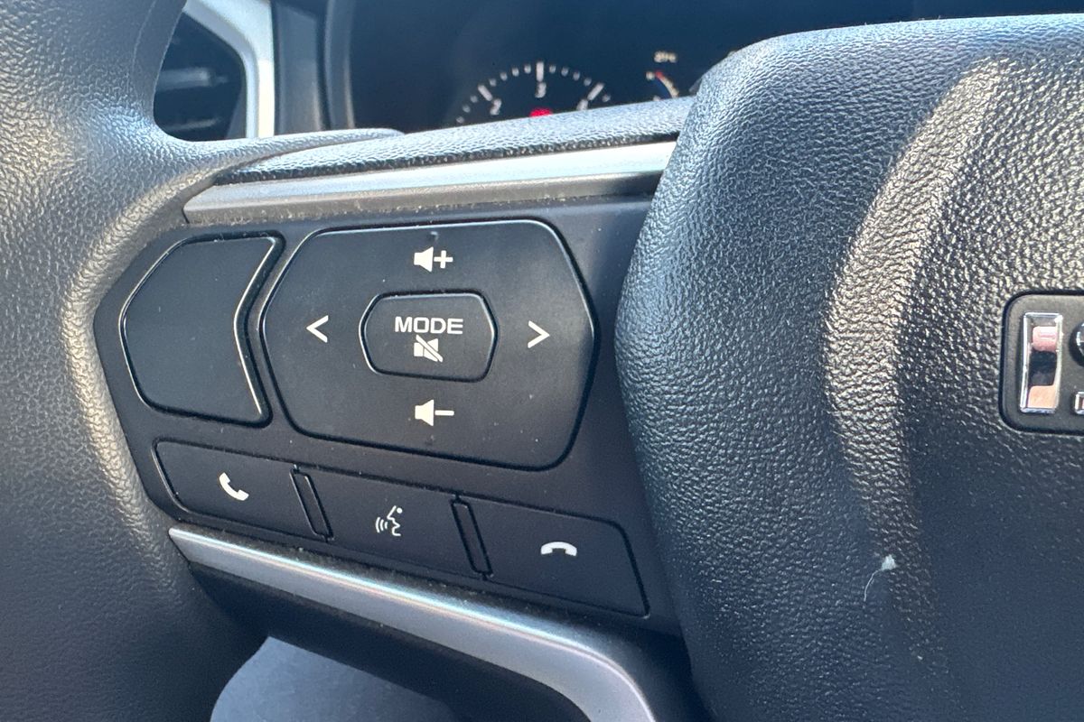 2023 Isuzu MU-X LS-M