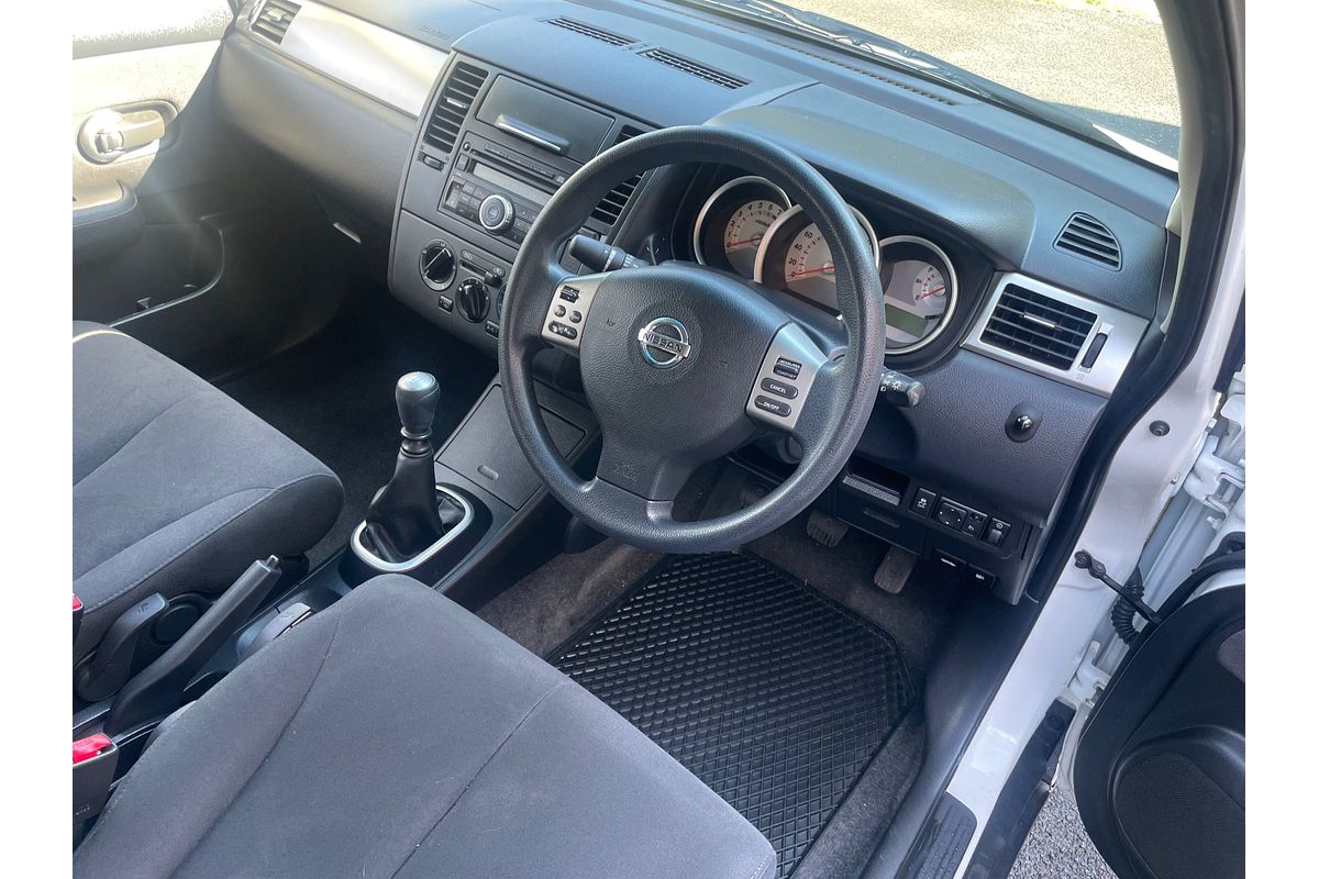 2012 Nissan Tiida ST C11 S3