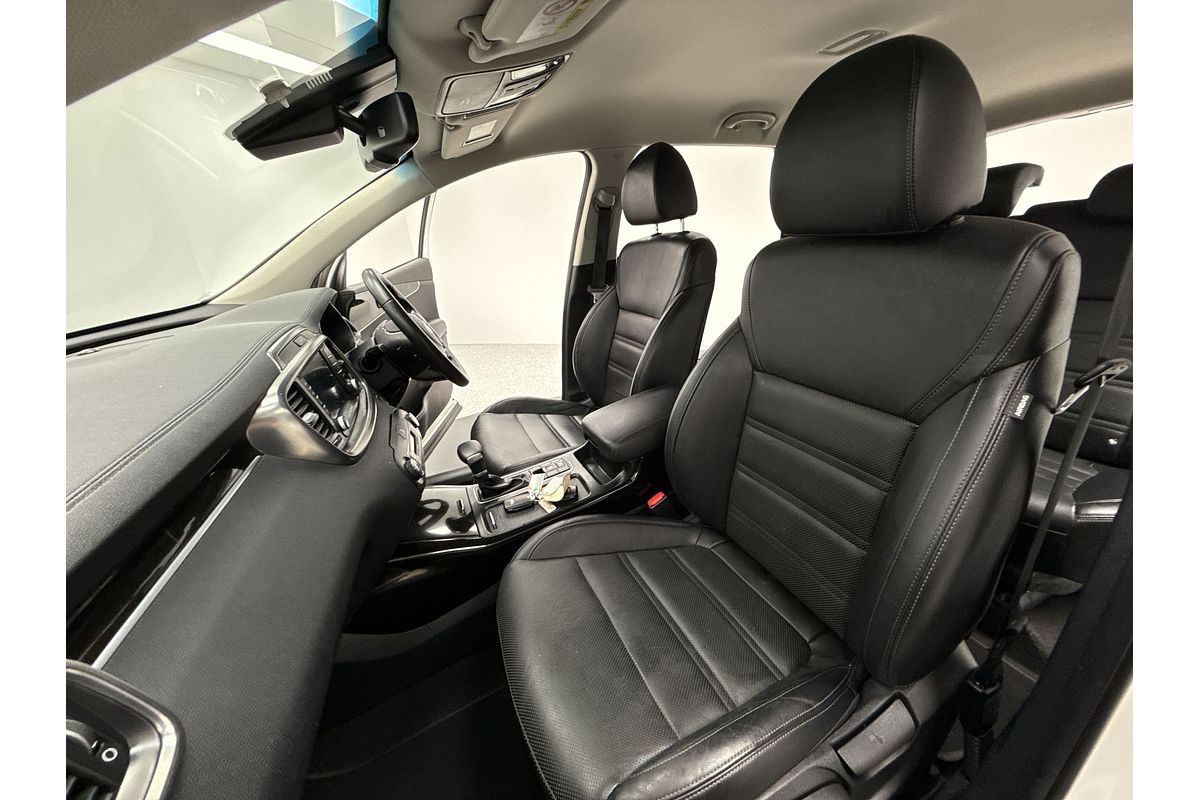 2019 Kia Sorento SLi UM