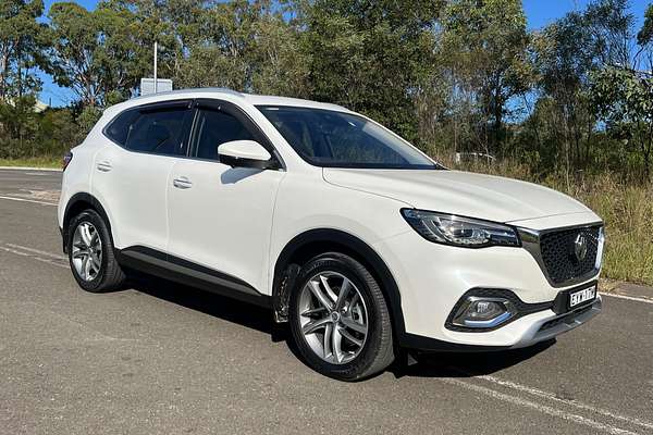 2022 MG HS Essence SAS23