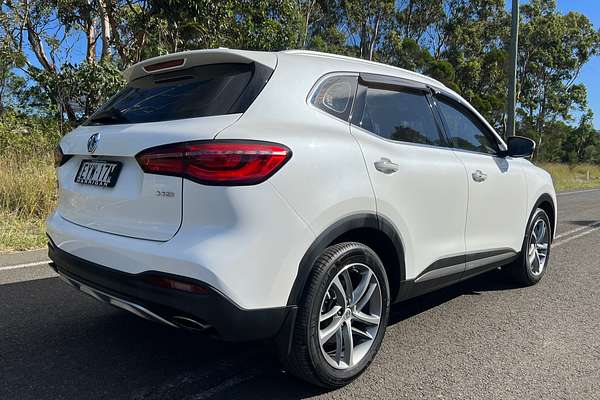 2022 MG HS Essence SAS23
