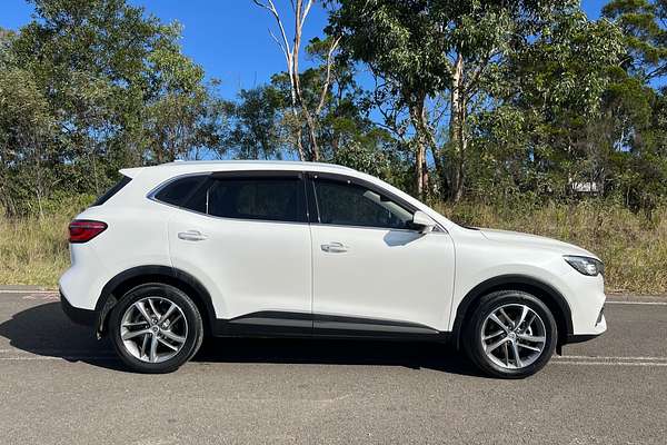 2022 MG HS Essence SAS23