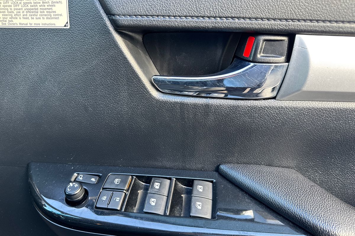 2019 Toyota Hilux SR5 GUN126R 4X4