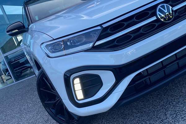 2024 Volkswagen T-Roc 140TSI R-Line D11