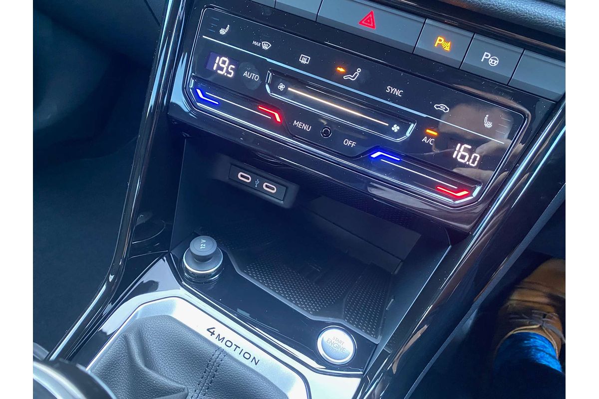 2024 Volkswagen T-Roc 140TSI R-Line D11
