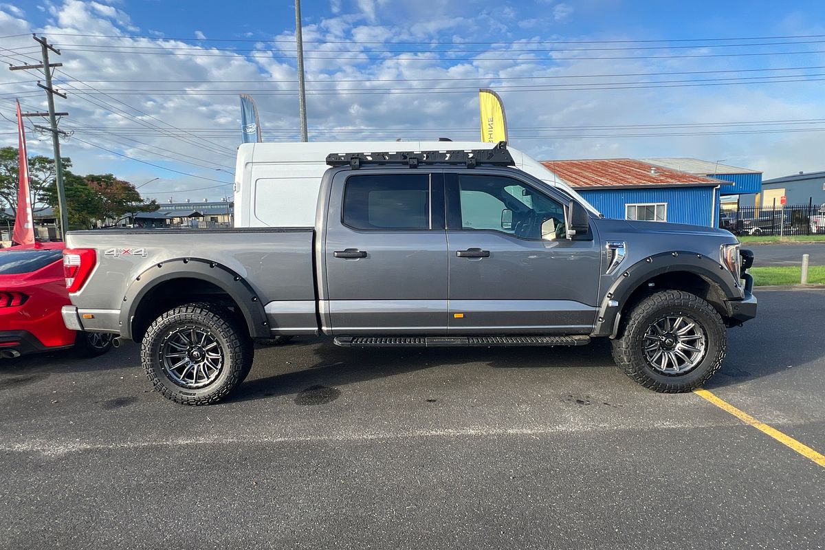 2023 Ford F-150 XLT 4X4 LWB