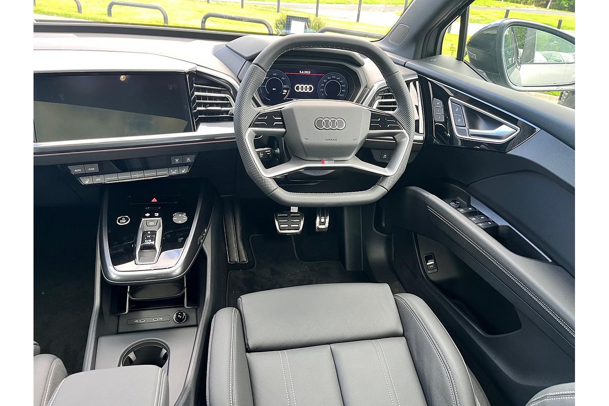 2024 Audi Q4 e-tron 55 F4