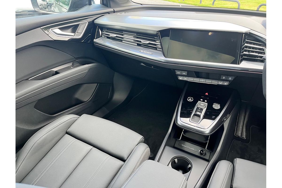 2024 Audi Q4 e-tron 55 F4