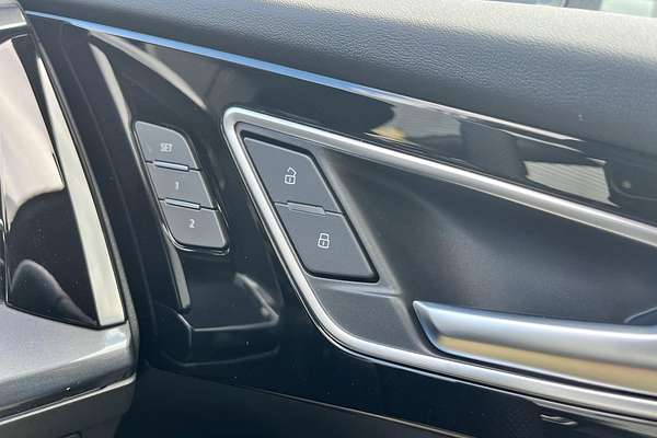 2024 Audi Q4 e-tron 55 F4