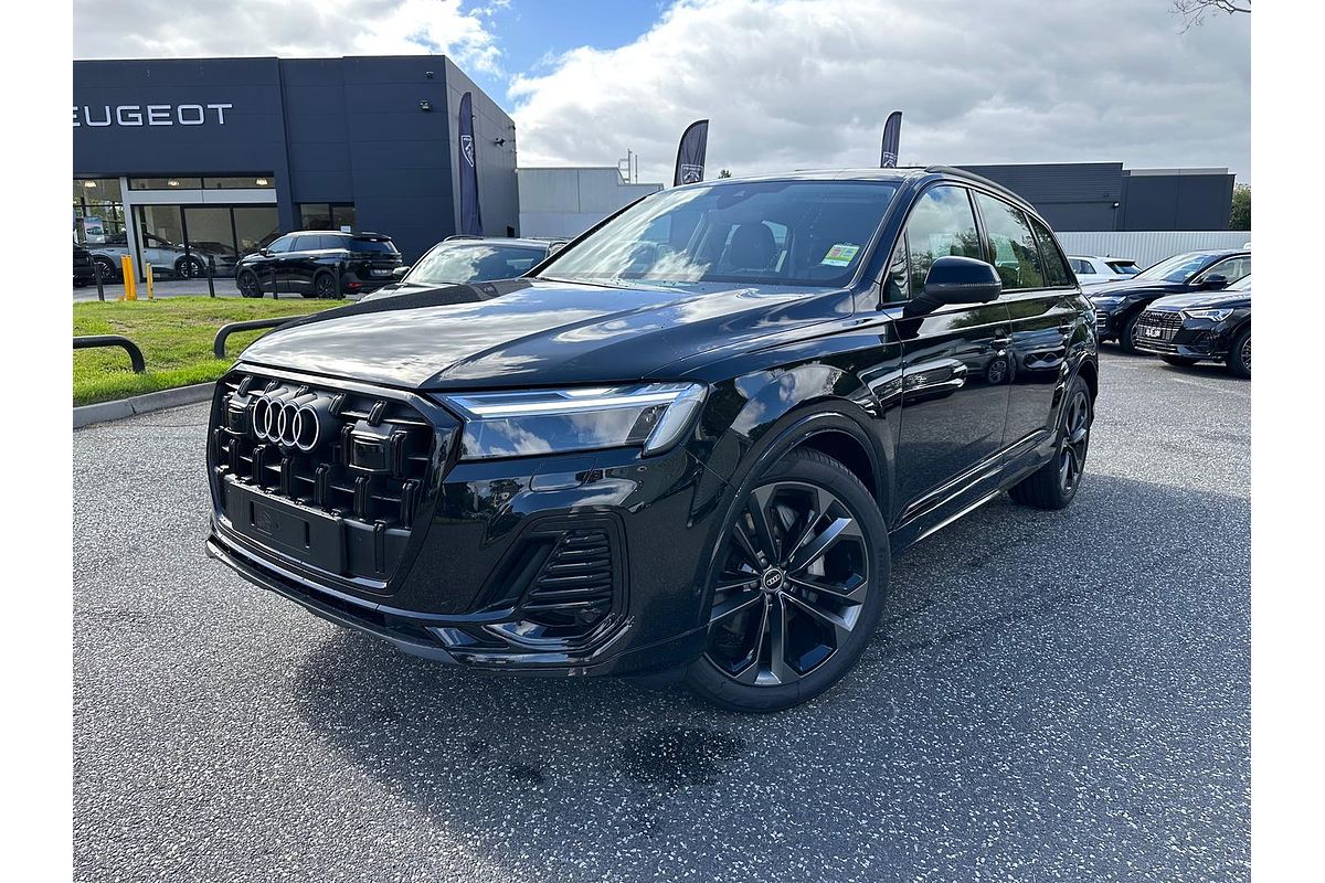 2025 Audi Q7 45 TFSI 4M