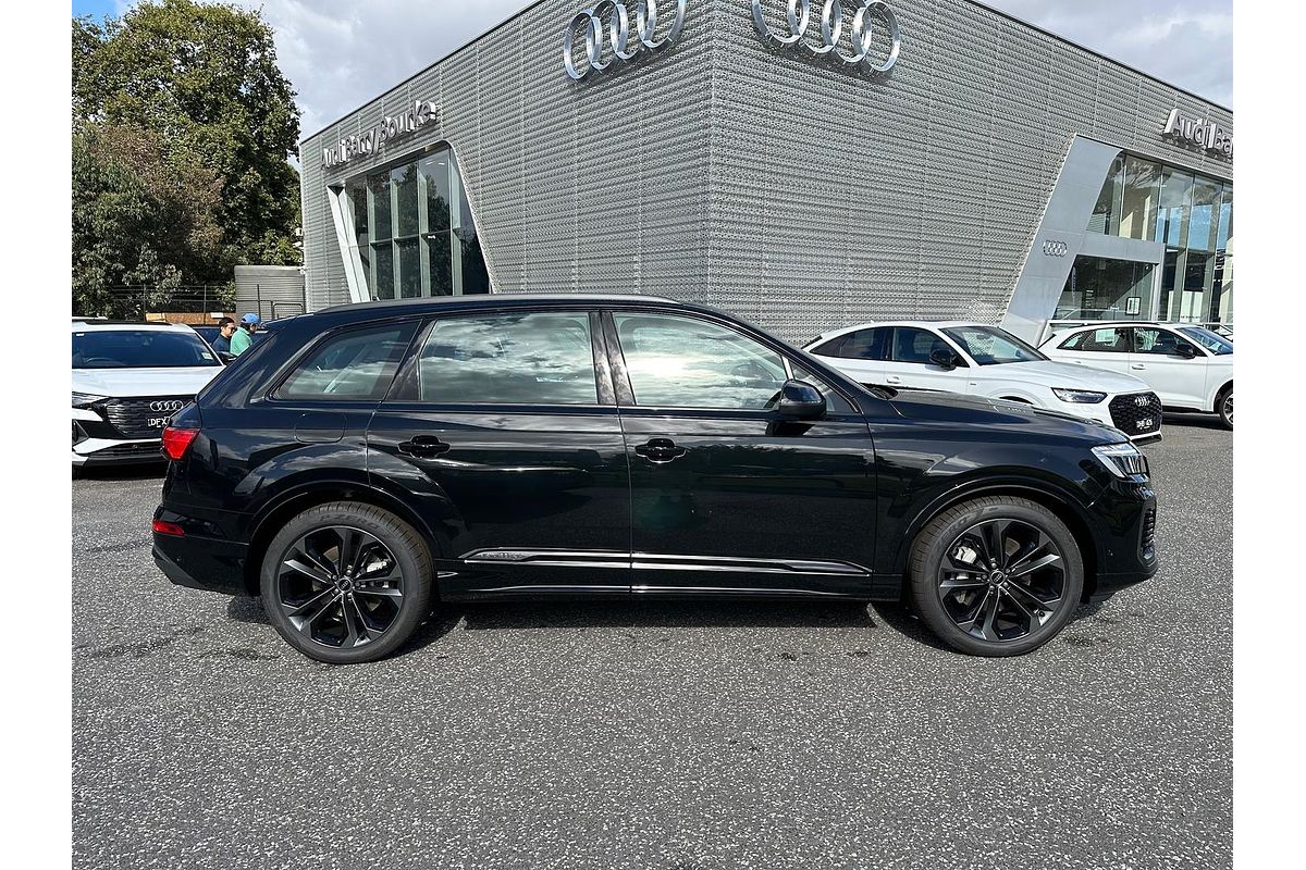 2025 Audi Q7 45 TFSI 4M