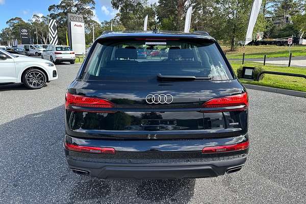 2025 Audi Q7 45 TFSI 4M