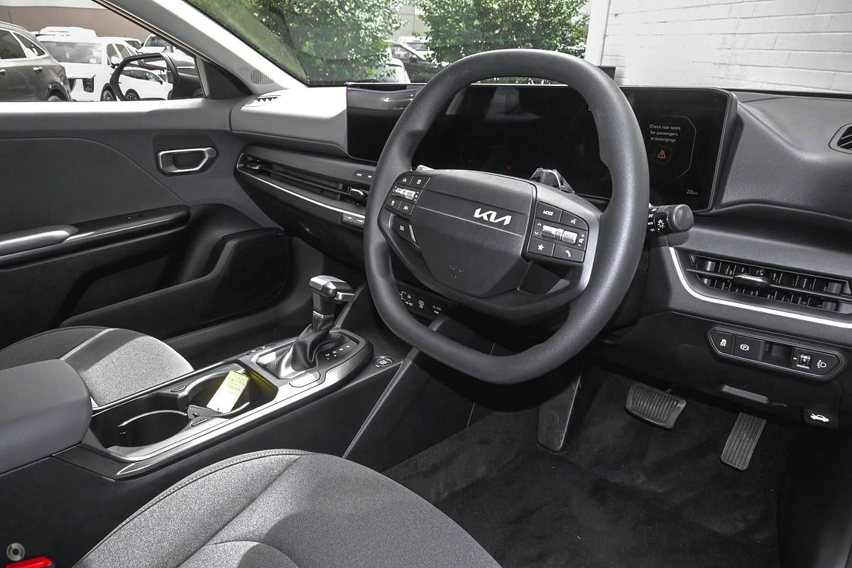 2025 Kia K4 Sport CL4m