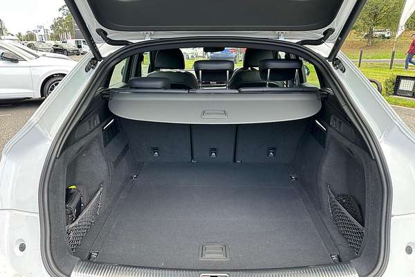 2024 Audi Q5 40 TDI S line FY