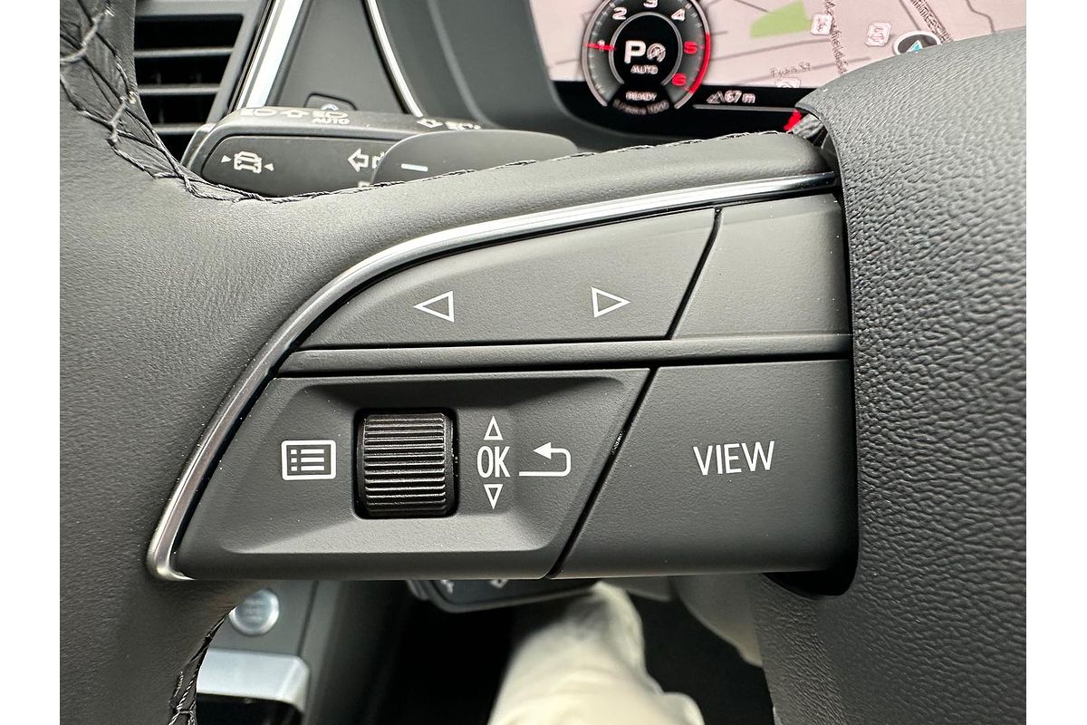 2024 Audi Q5 40 TDI S line FY