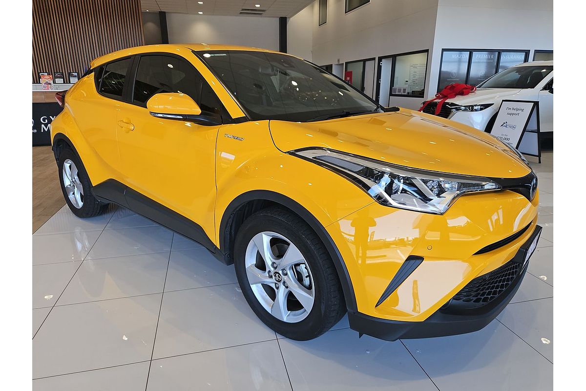 2017 Toyota C-HR NGX10R