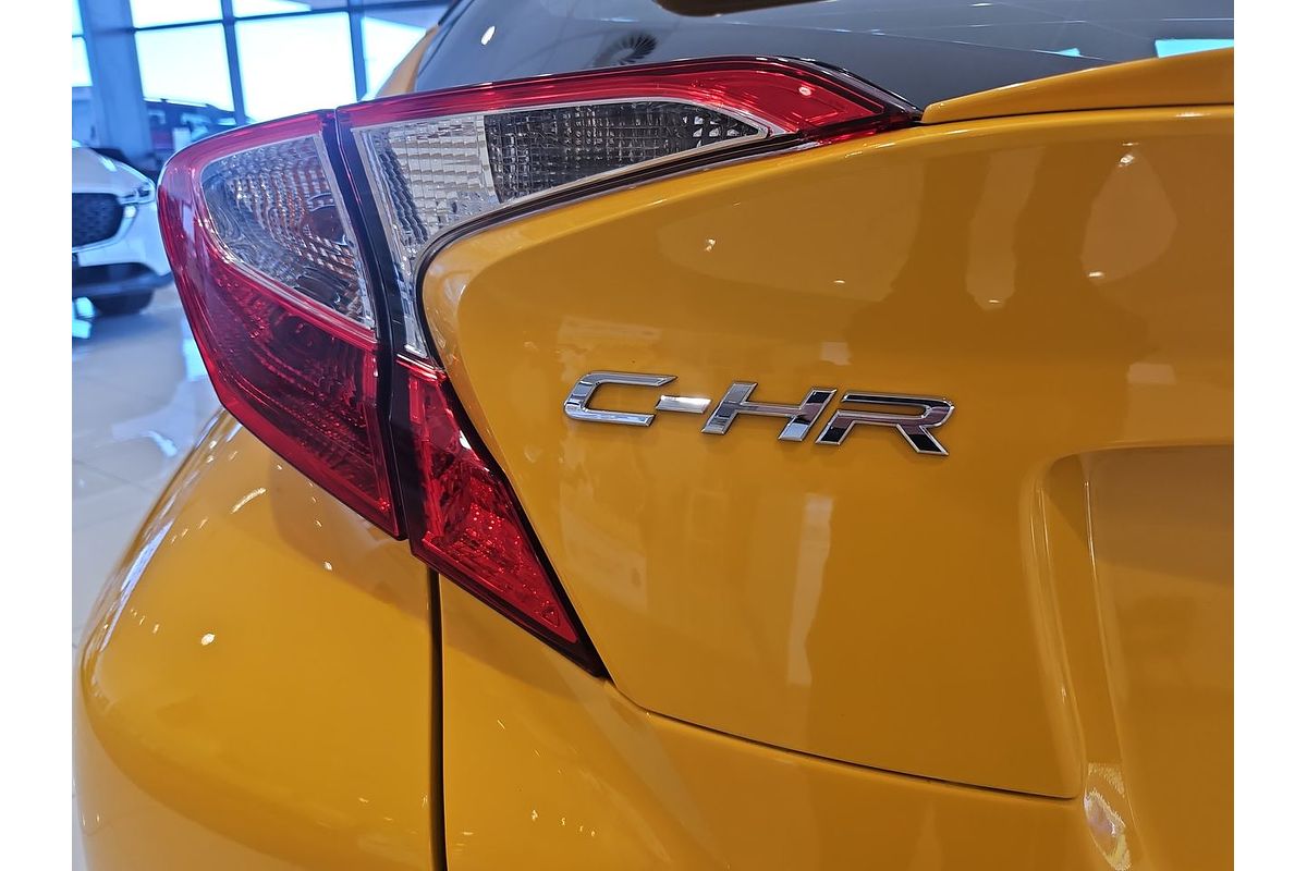 2017 Toyota C-HR NGX10R