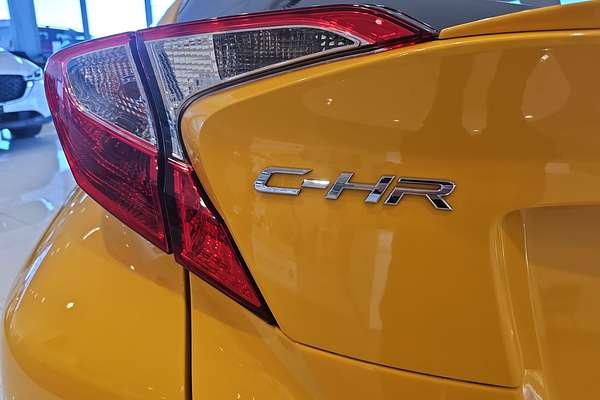 2017 Toyota C-HR NGX10R