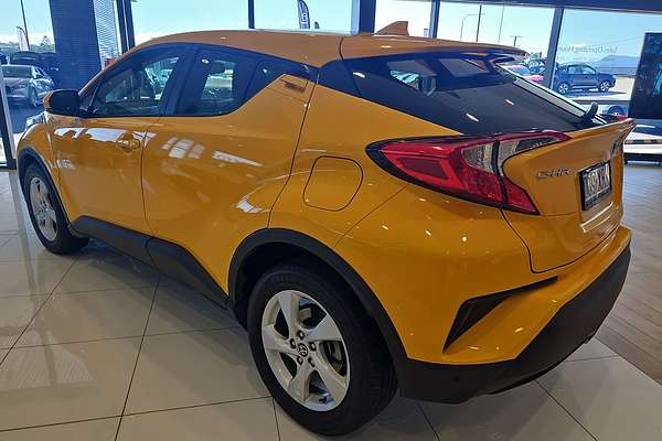 2017 Toyota C-HR NGX10R