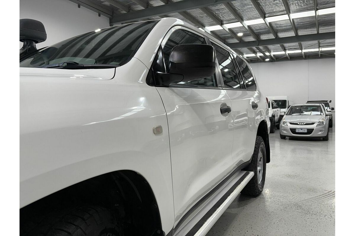 2013 Toyota Landcruiser GX VDJ200R