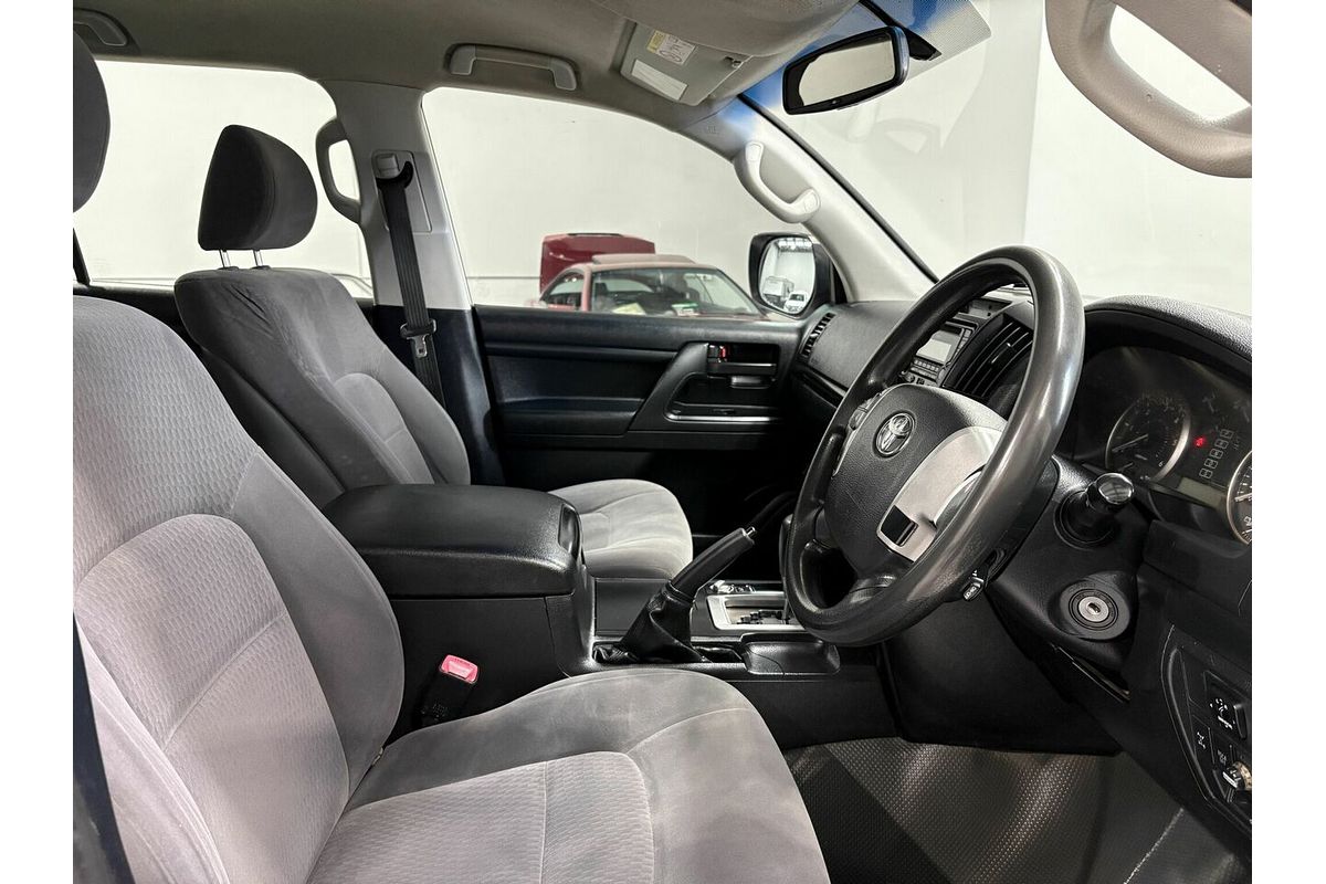 2013 Toyota Landcruiser GX VDJ200R