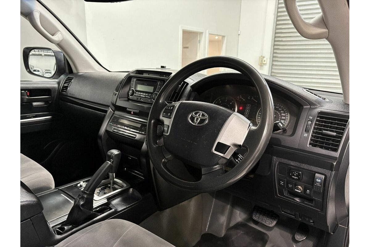 2013 Toyota Landcruiser GX VDJ200R