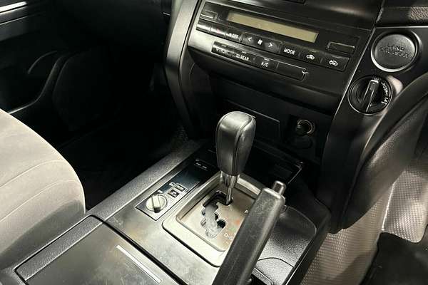 2013 Toyota Landcruiser GX VDJ200R