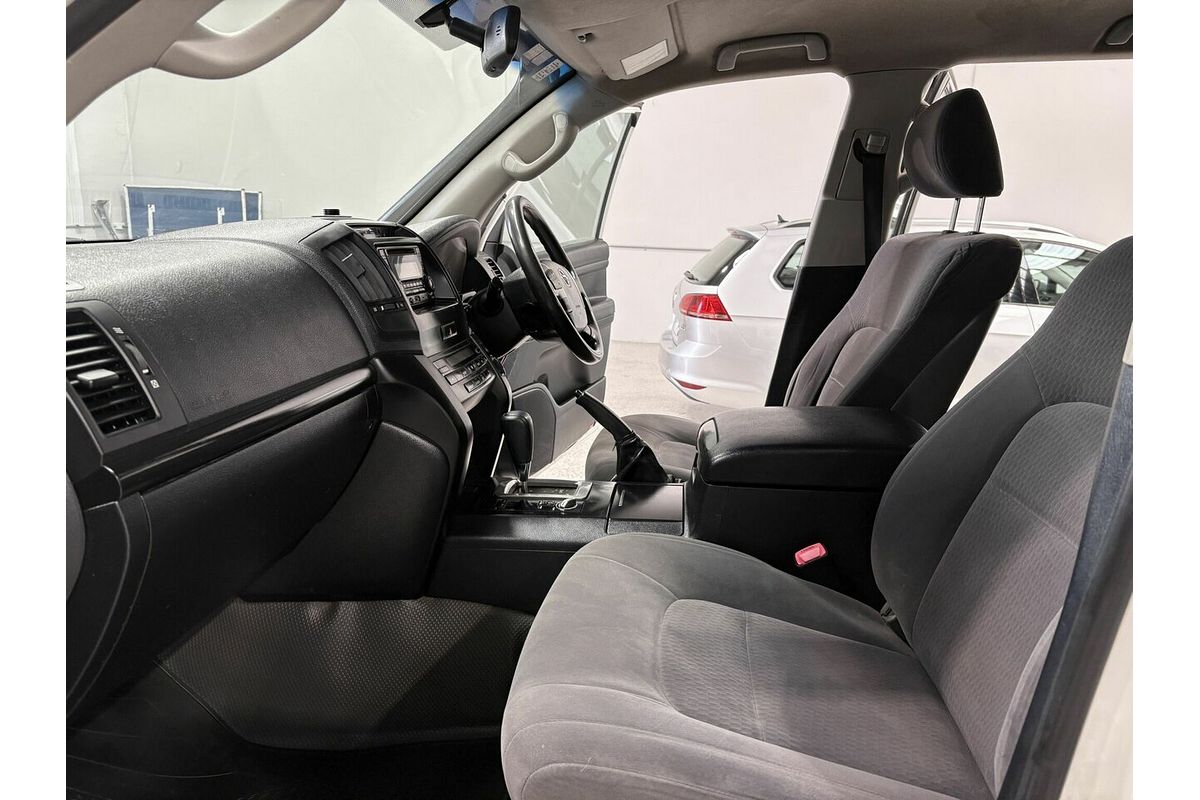 2013 Toyota Landcruiser GX VDJ200R