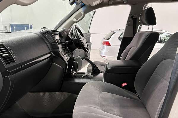 2013 Toyota Landcruiser GX VDJ200R