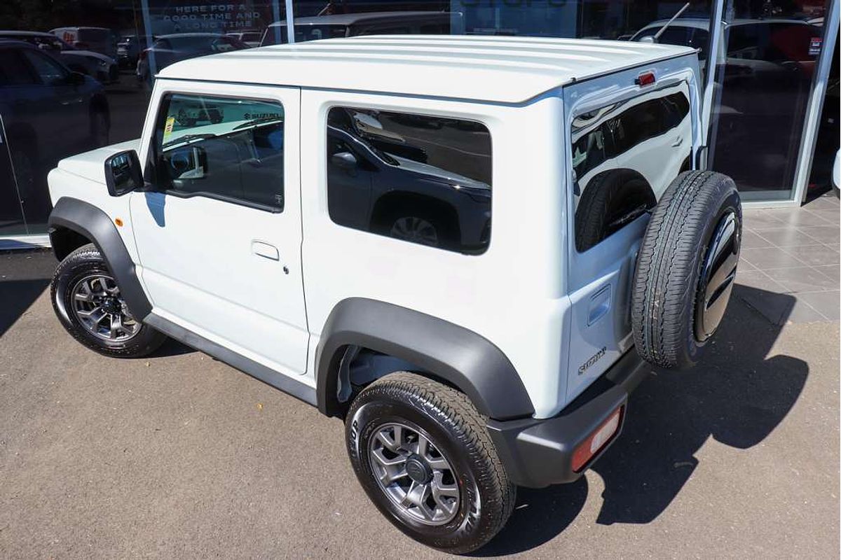 2024 Suzuki Jimny GLX GJ