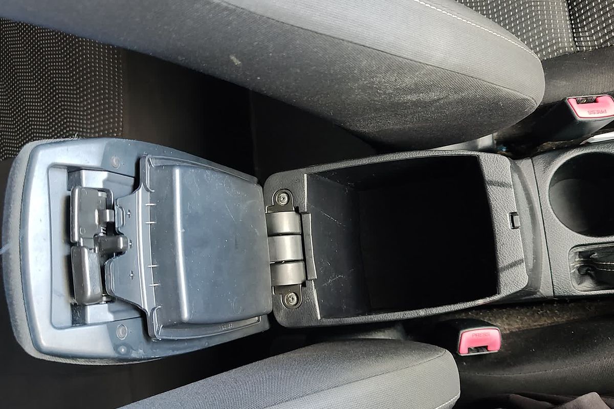 2015 Toyota Corolla Ascent Sport ZRE182R