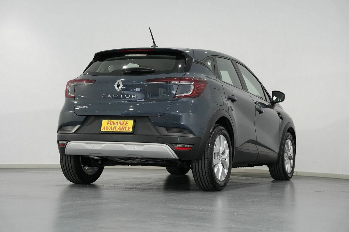 2022 Renault Captur Life XJB