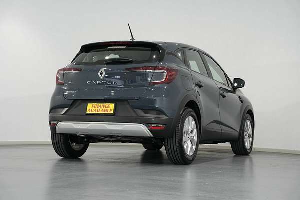 2022 Renault Captur Life XJB