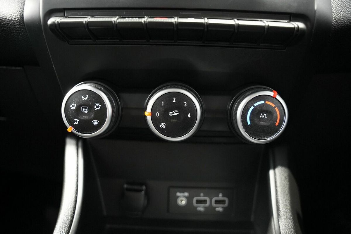 2022 Renault Captur Life XJB