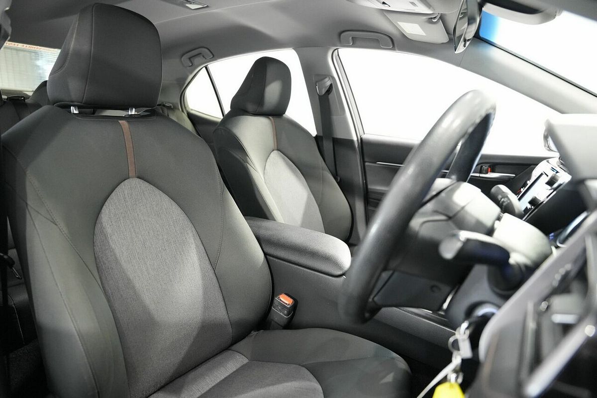 2020 Toyota Camry Ascent ASV70R