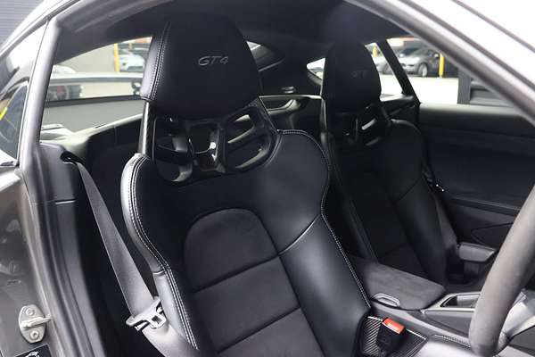 2016 Porsche Cayman GT4 981